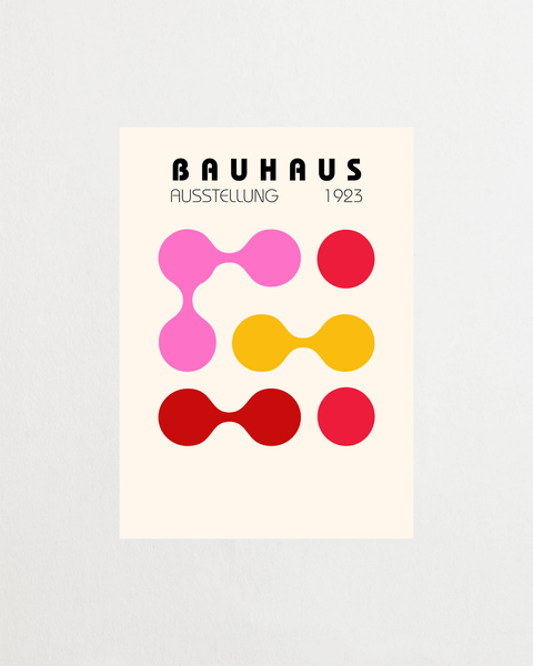 Bauhaus Bounce poster med geometriska former och färger – FrenzyFrame