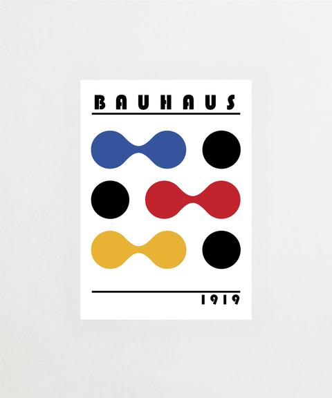 Bauhaus Play poster med geometriska former och färger – FrenzyFrame
