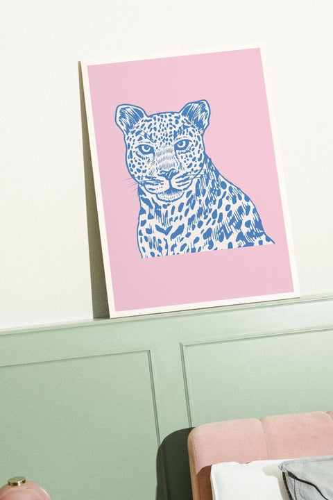 Blue Leopard poster visad med valfri ram – FrenzyFrame djurtavla