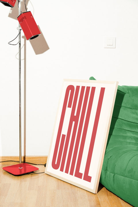 CHILL No.2 poster visad med valfri ram i hemiljö – FrenzyFrame
