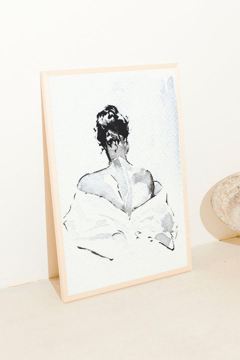 Elegance poster visad med ram som tillval i miljö – FrenzyFrame