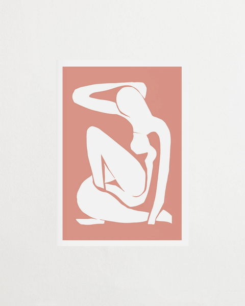 Figure in Blush poster med abstrakt kvinnofigur i bleka toner – FrenzyFrame