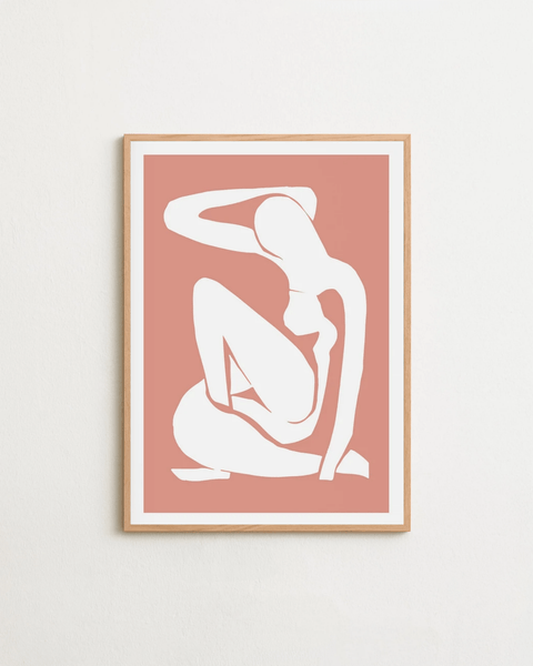 Figure in Blush poster visad med ram som tillval – FrenzyFrame