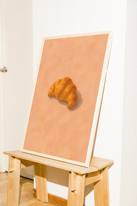 Le Croissant poster visad med ram som tillval – FrenzyFrame