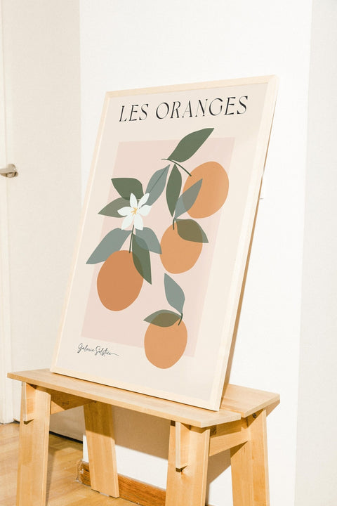 Les Oranges poster visad med valfri ram – FrenzyFrame