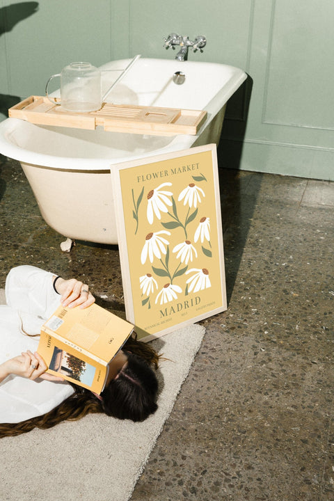 Madrid in Bloom poster visad med valfri ram – FrenzyFrame