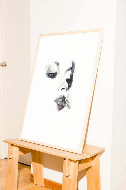 Makeup poster visad med ram som tillval – FrenzyFrame