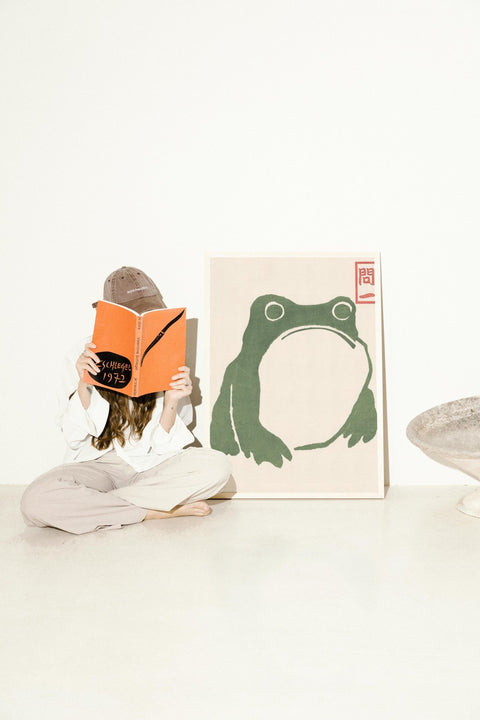Matsumoto Hoji Frog poster visad med ram som tillval – FrenzyFrame