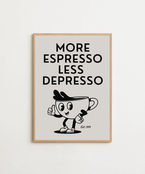 More Espresso poster visad med valfri ram – FrenzyFrame kökstavla