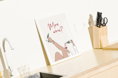 More Wine? poster i miljö med valfri ram – FrenzyFrame
