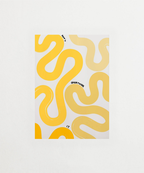 Overthinkin' in Yellow poster med gul typografi – FrenzyFrame