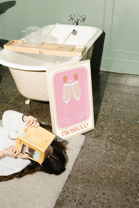 Pink Prosecco poster visad med valfri ram – FrenzyFrame