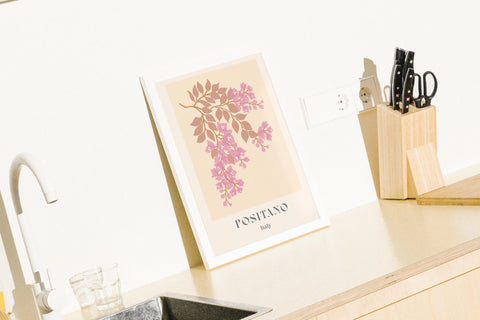 Positano in Bloom poster i miljö, visad med valfri ram – FrenzyFrame