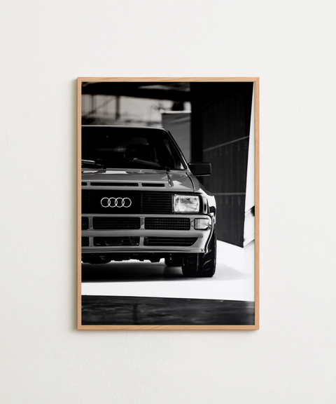 Quattro Silence poster visad med valfri ram – FrenzyFrame