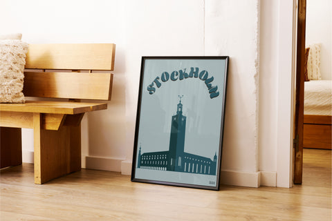 Stockholm Blå poster visad med valfri ram – FrenzyFrame