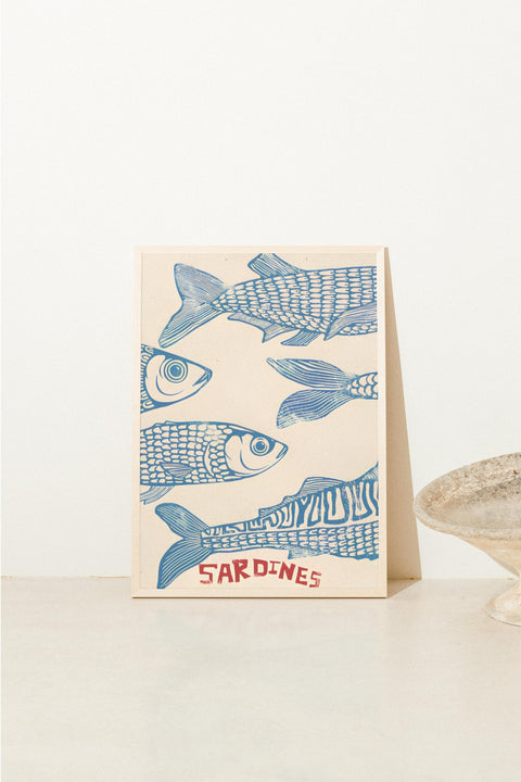 Swim Like Sardines poster visad med valfri ram – FrenzyFrame