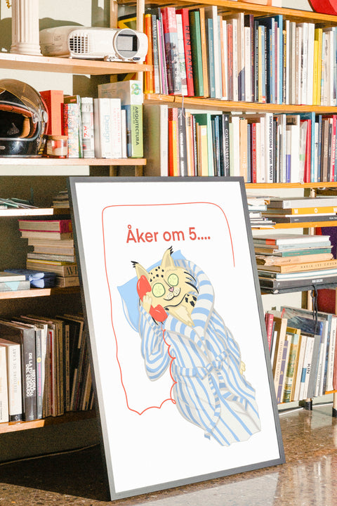 Tidsoptimisten poster i miljö med ram som tillval – FrenzyFrame