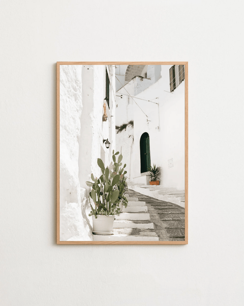 Quiet Steps - FrenzyFrame
