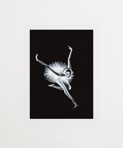 White Swan poster med elegant svanmotiv – FrenzyFrame